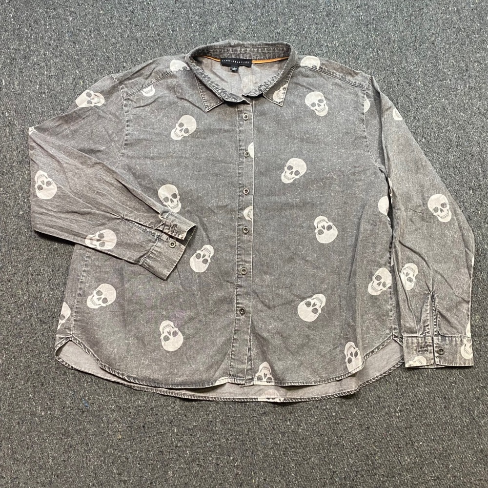Jane Delancey Skull Print Shirt Sz L Women Gray Grunge Biker Acid Wash Button Up